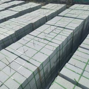 合肥 芝麻白1.8公分火烧300*600地铺，清仓大甩卖