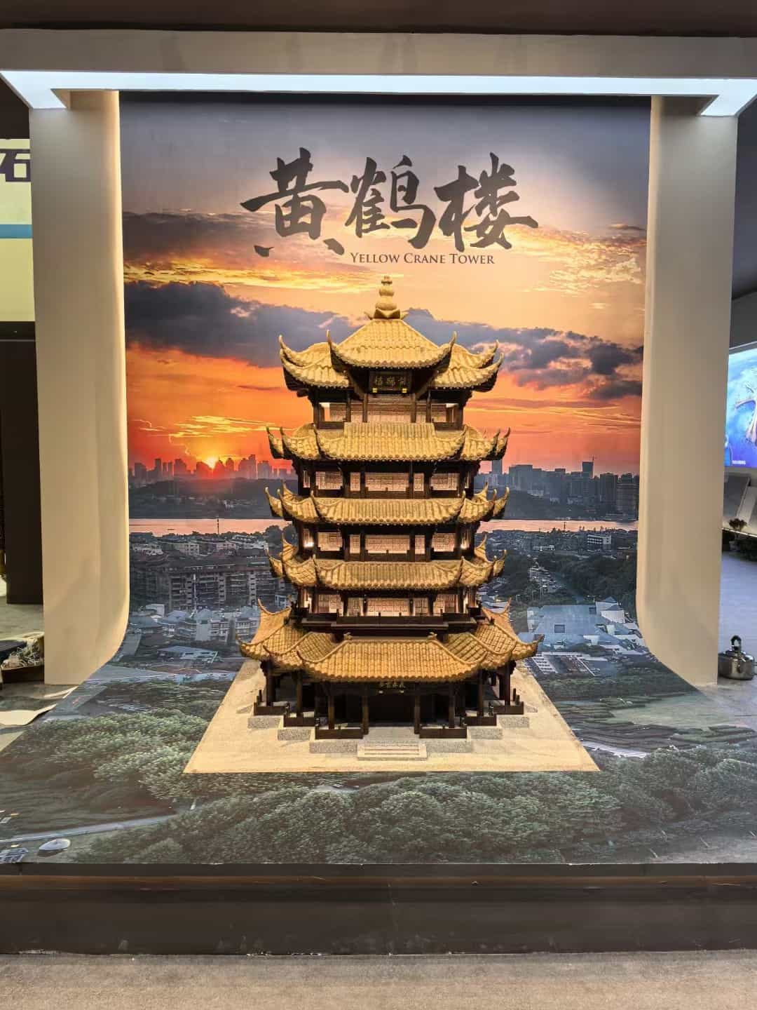 合肥仿古石文创作品-黄鹤楼