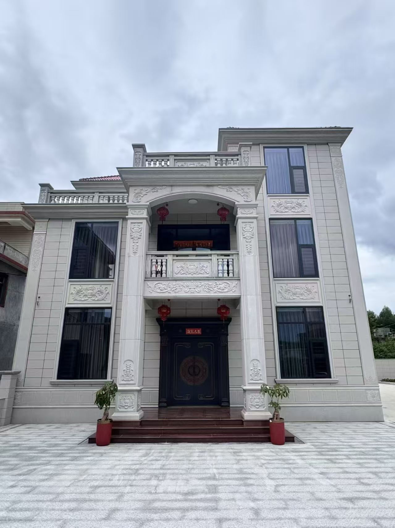 合肥 芝麻白石材别墅干挂案例展示