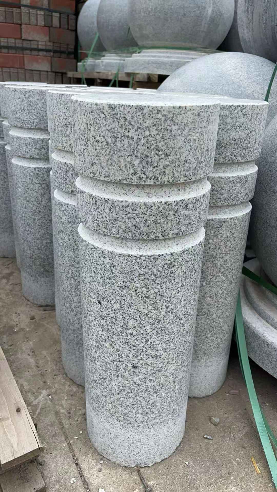 合肥 芝麻白花岗岩挡车柱、隔离柱多少钱