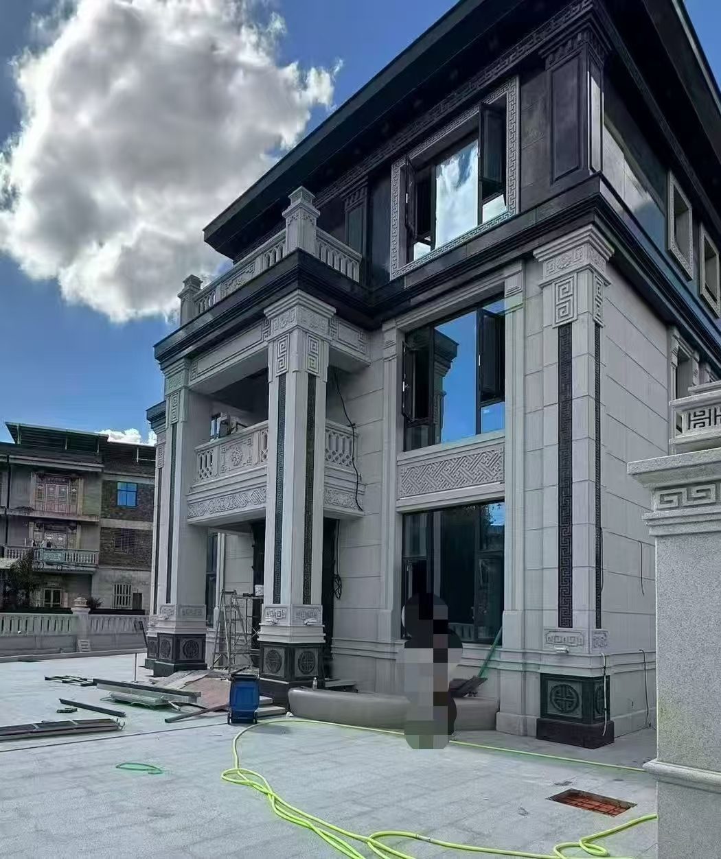 合肥 别墅干挂，芝麻白与芝麻黑完美配合